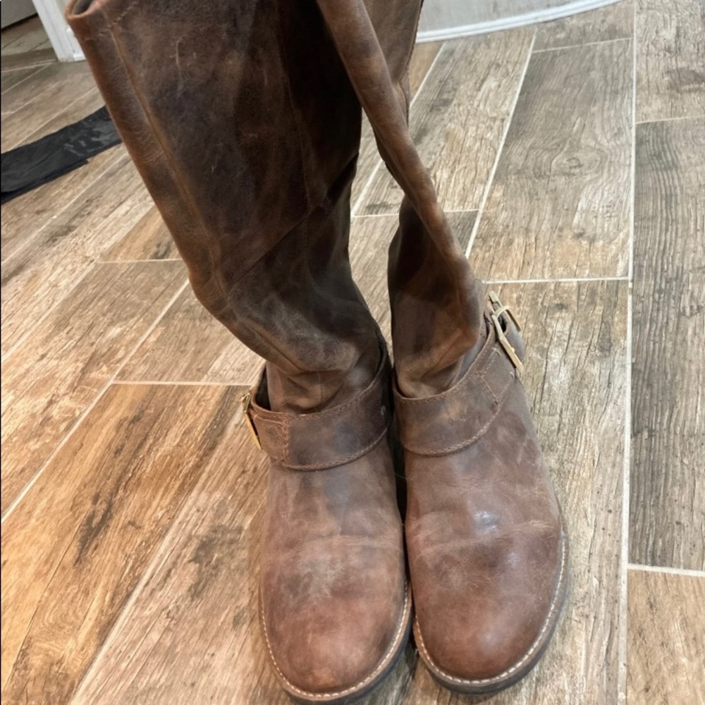 Steve Madden boots